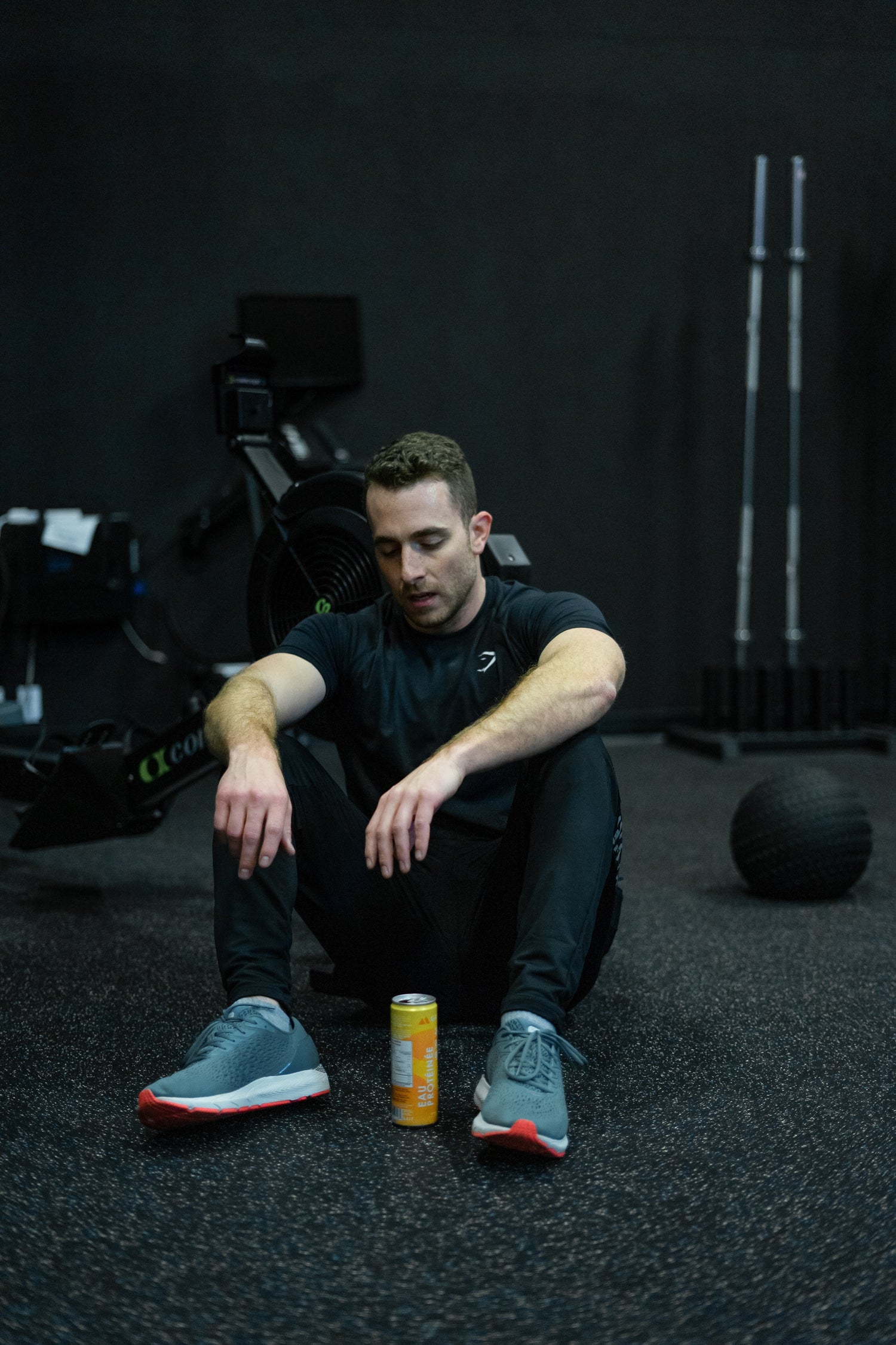 Grit Protein Water - Votre boisson d'entrainement essentielle! Une eau proteinee sans sucre, sans calorie, ideale pour rester hydrate tout en suivant un mode de vie sain et actif.